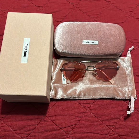 MIU MIU 57US
1BC177 Silver/Pink Mirror Flash Silver Lens 
58-18-140 - Picture 1 of 2